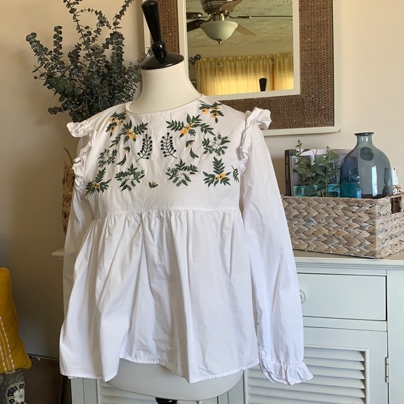 Vintage Tops - floral embroidered long sleeve blouse